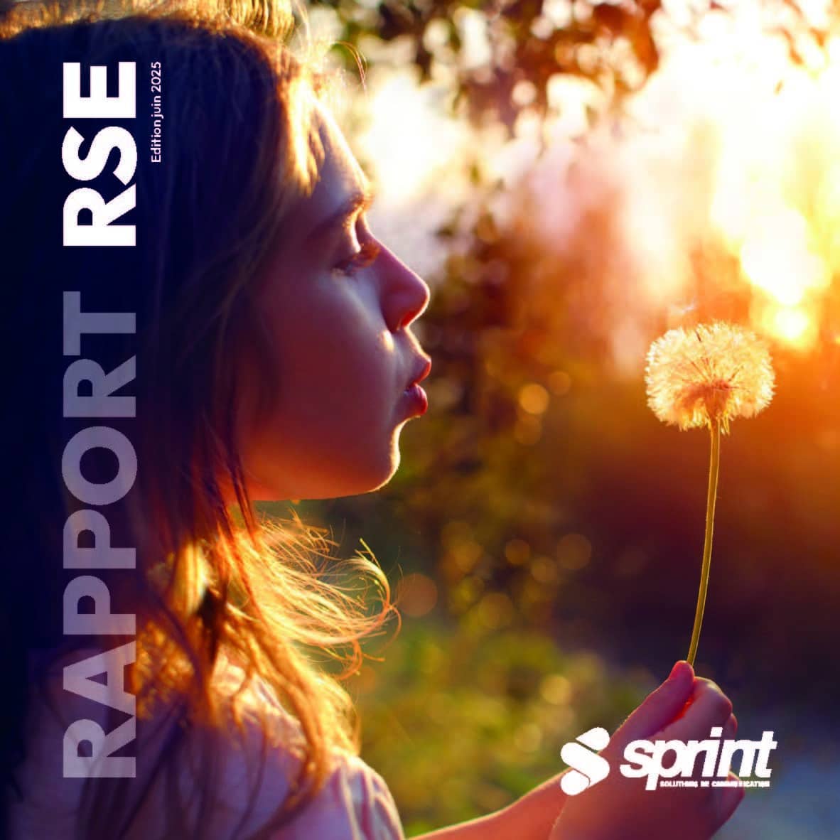 Couverture avec une jeune fille soufflant sur une fleure dans la main